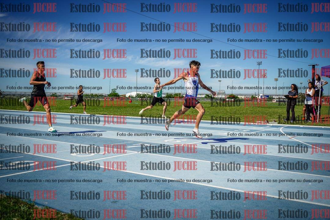 Fotos de los 400 m llanos de varones