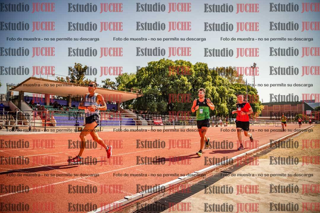 Fotos de los 3000 m llanos de varones