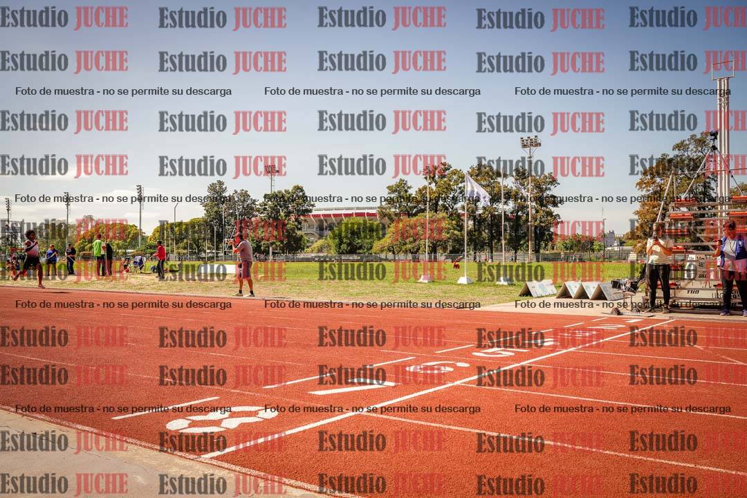 Fotos de los 400 m llanos de varones