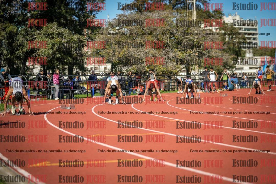 Fotos de los 200 m llanos de varones