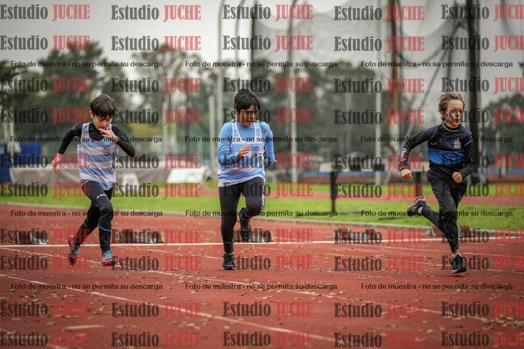 Fotos de los 50 m llanos de varones