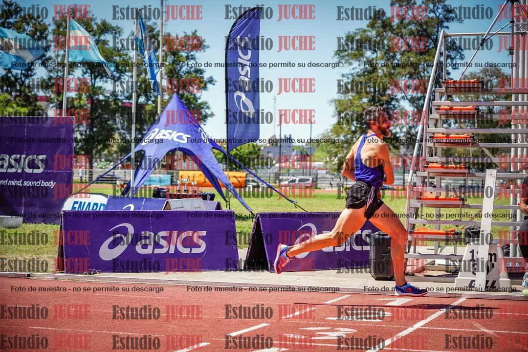 Fotos de los 800 m llanos de varones