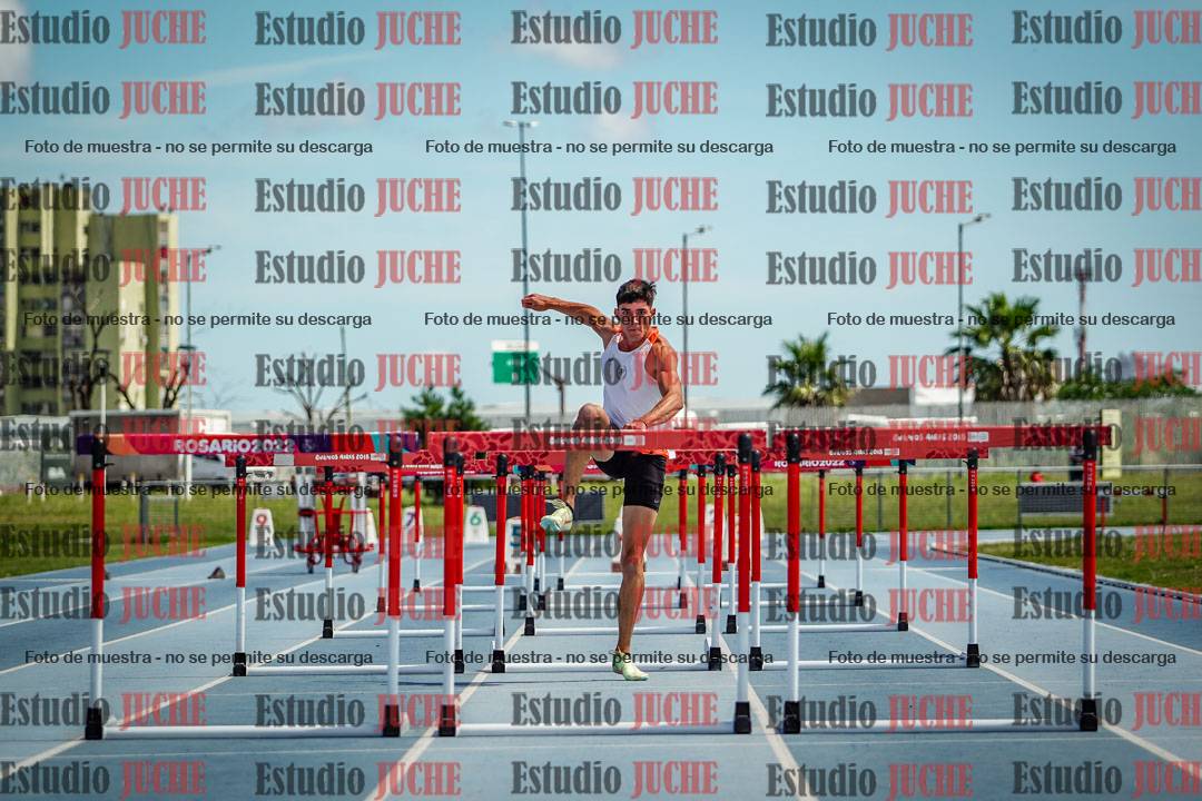 Fotos de los 60 m con vallas de varones