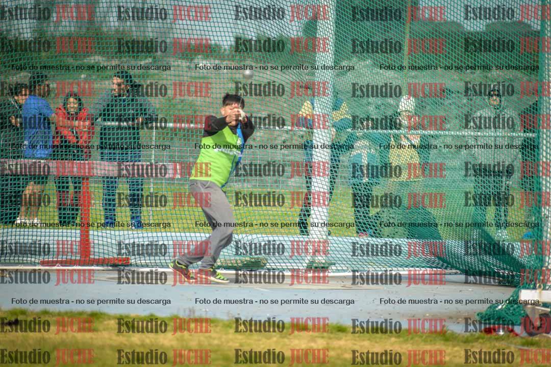 Fotos del lanzamiento de martillo de varones