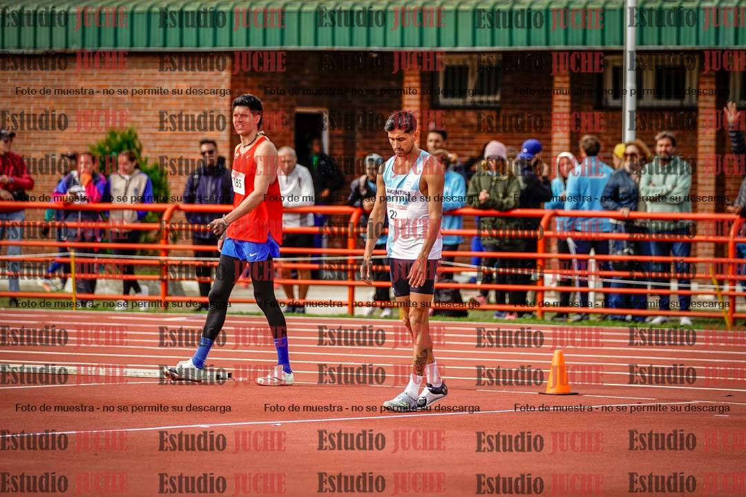 Fotos del salto en alto de varones - FINAL