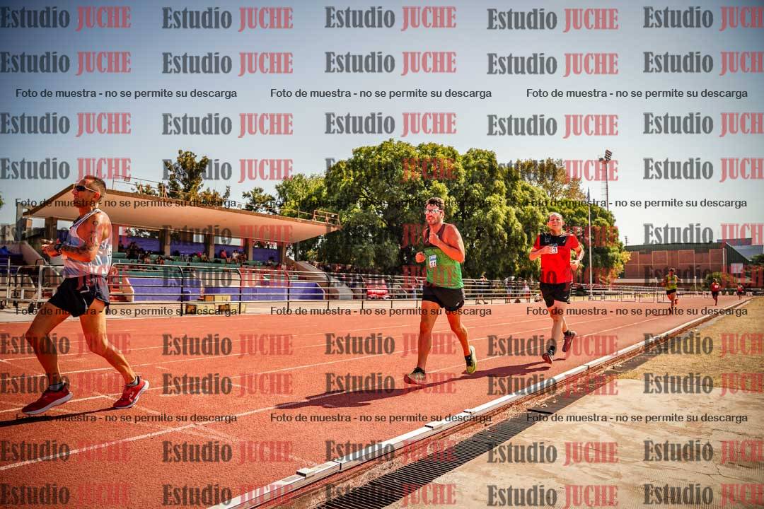 Fotos de los 3000 m llanos de varones
