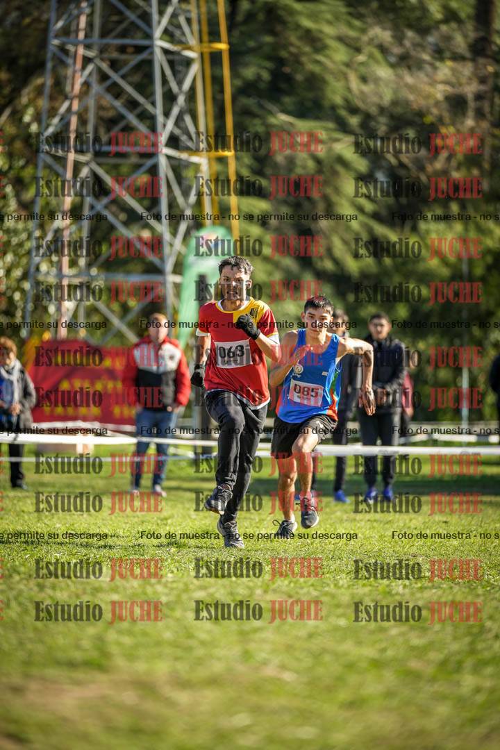 Fotos de la llegada del cross de 3000 m