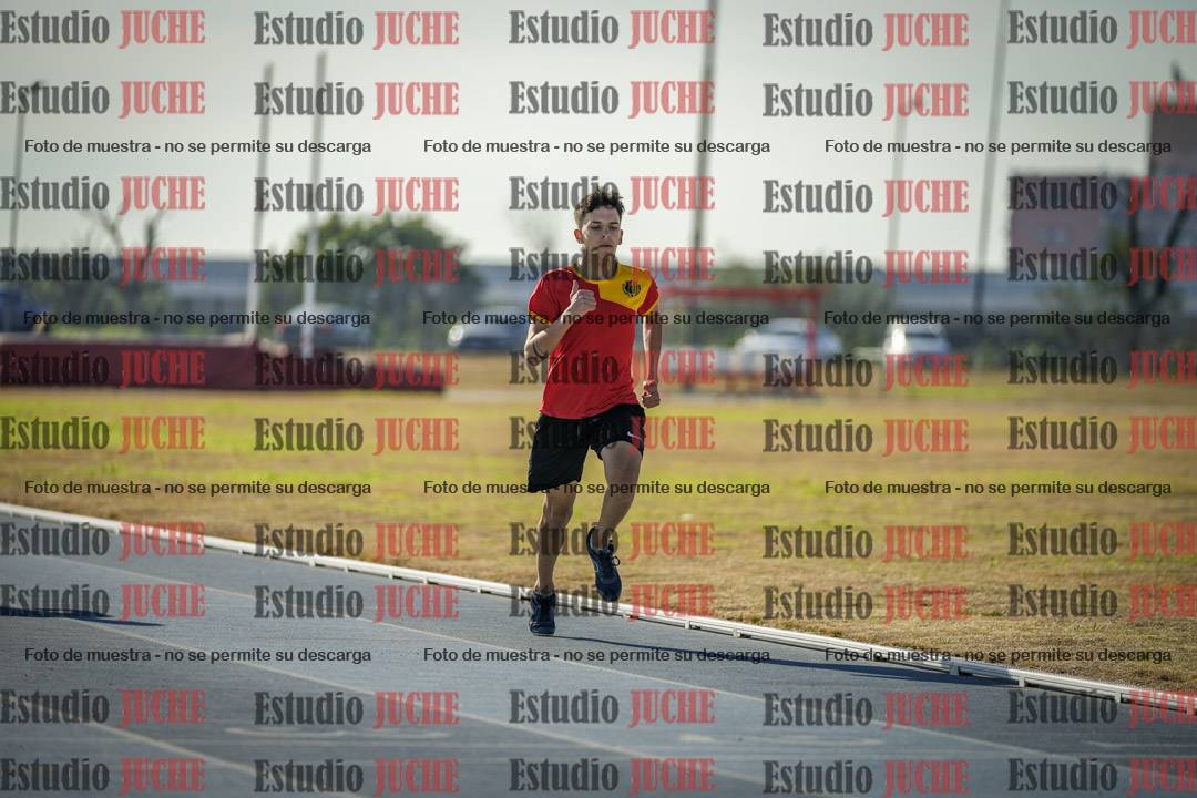 Fotos de los 400 m llanos de varones