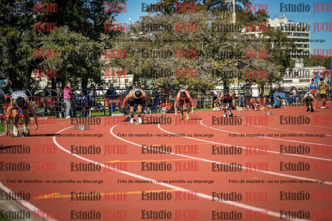 Fotos de los 200 m llanos de varones