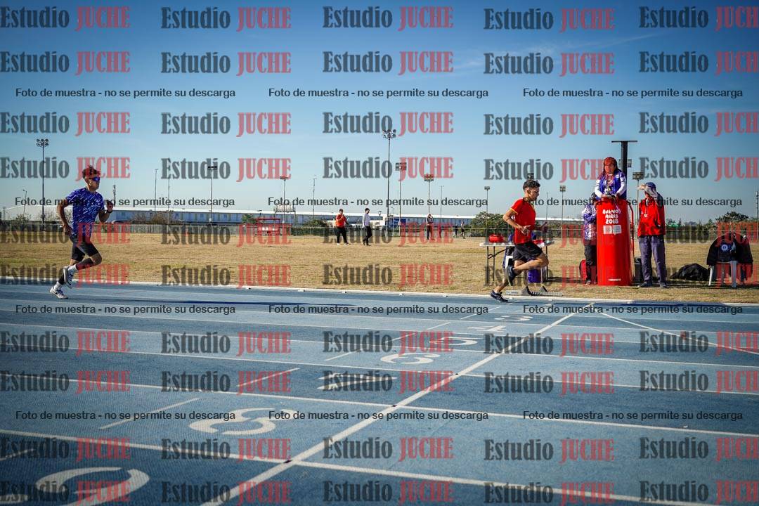 Fotos de los 400 m llanos de varones