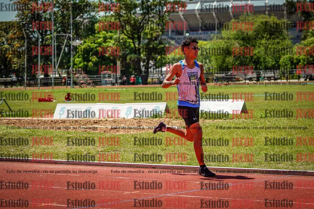 Fotos de los 800 m llanos de varones