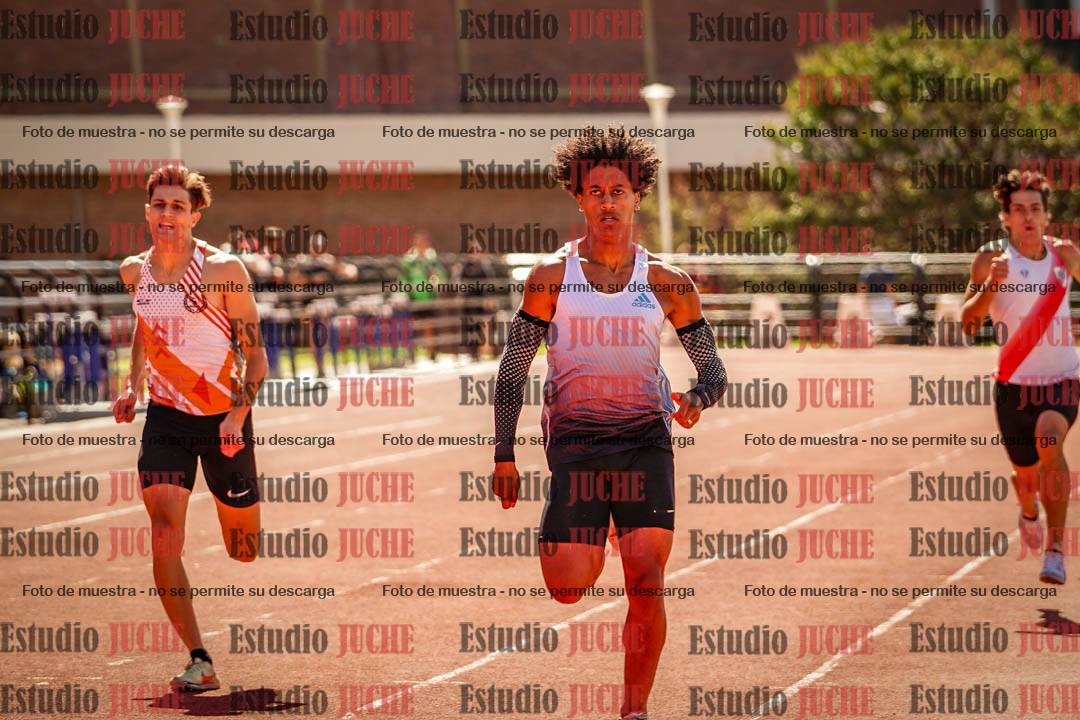 Fotos de los 400 m llanos de varones