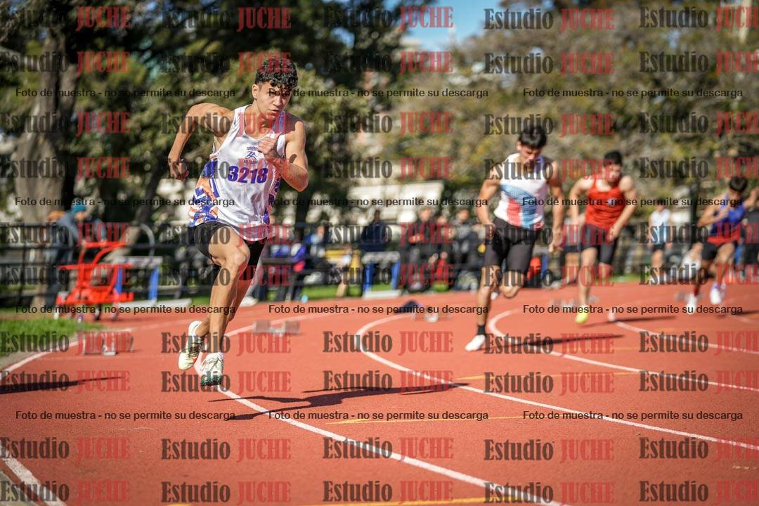 Fotos de los 200 m llanos de varones