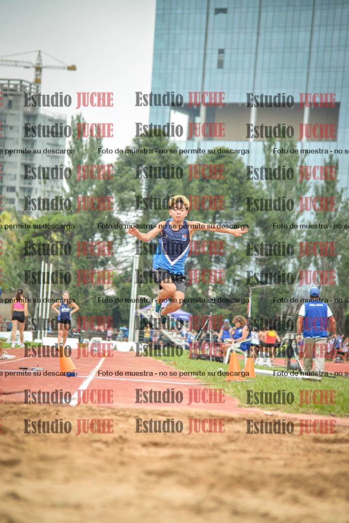 Fotos del salto triple - tabla de 8 y 10
