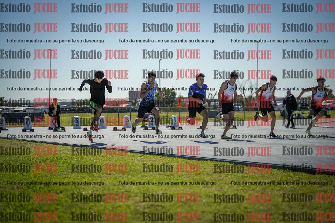 Fotos de los 100 m llanos de varones