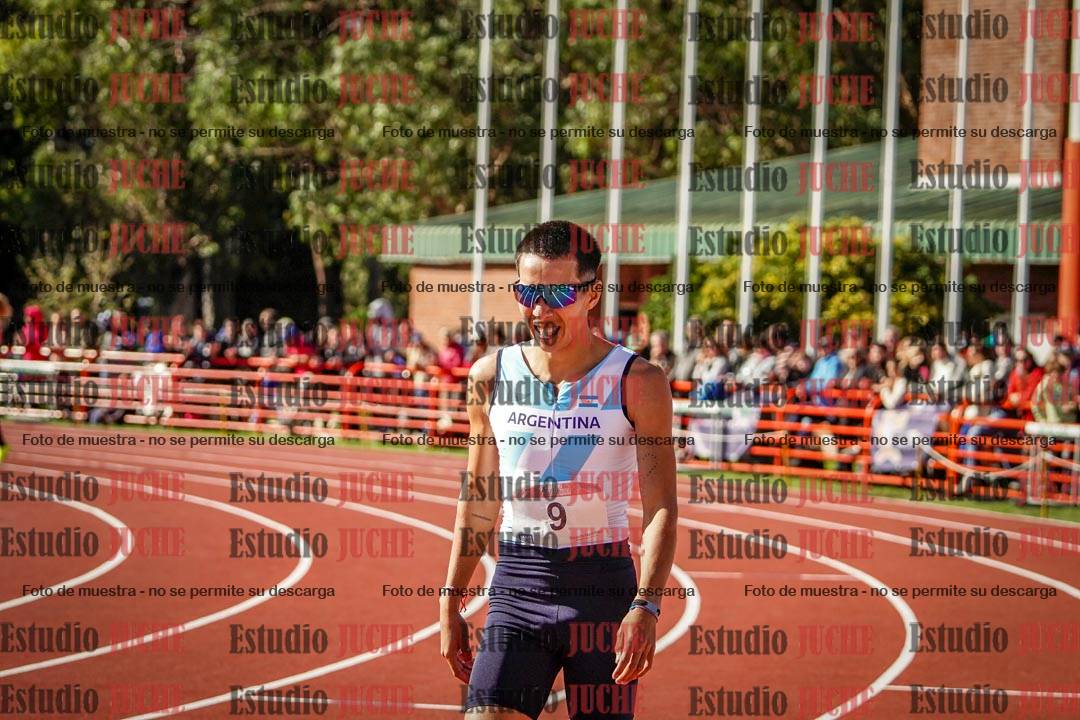 Fotos de algunos extras y podios del día 2