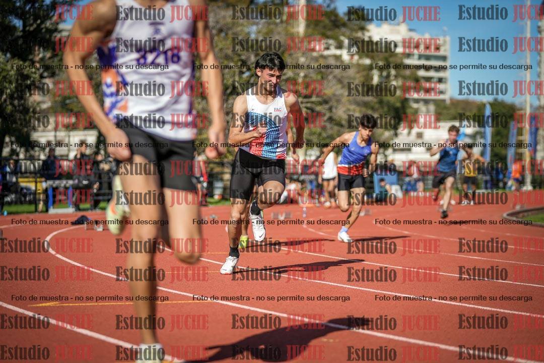 Fotos de los 200 m llanos de varones