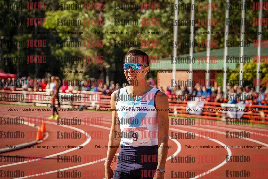 Fotos de algunos extras y podios del día 2