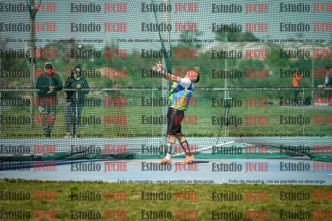 Fotos del lanzamiento de martillo de varones