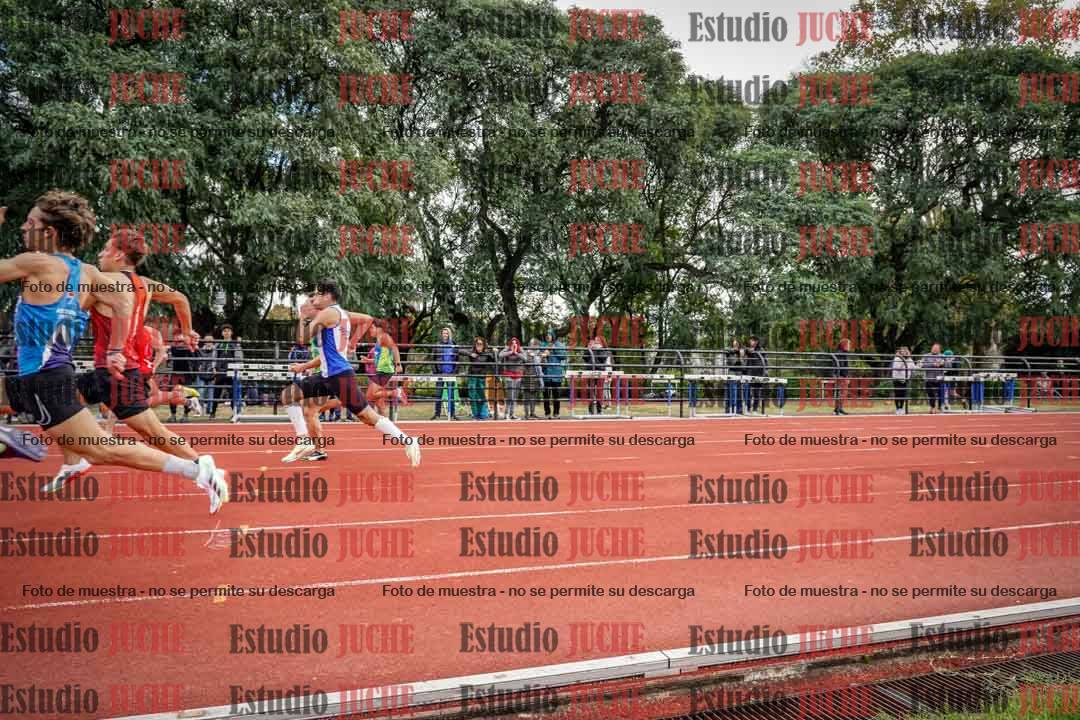 Fotos de los 100 m llanos de varones