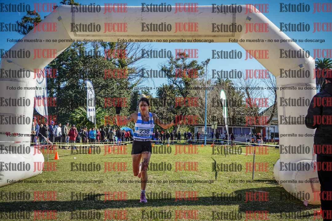 Fotos de la llegada del cross de 6000 m