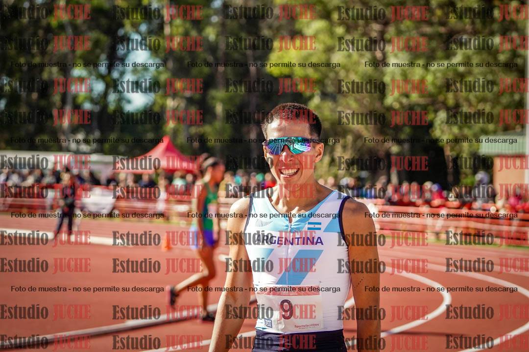 Fotos de algunos extras y podios del día 2