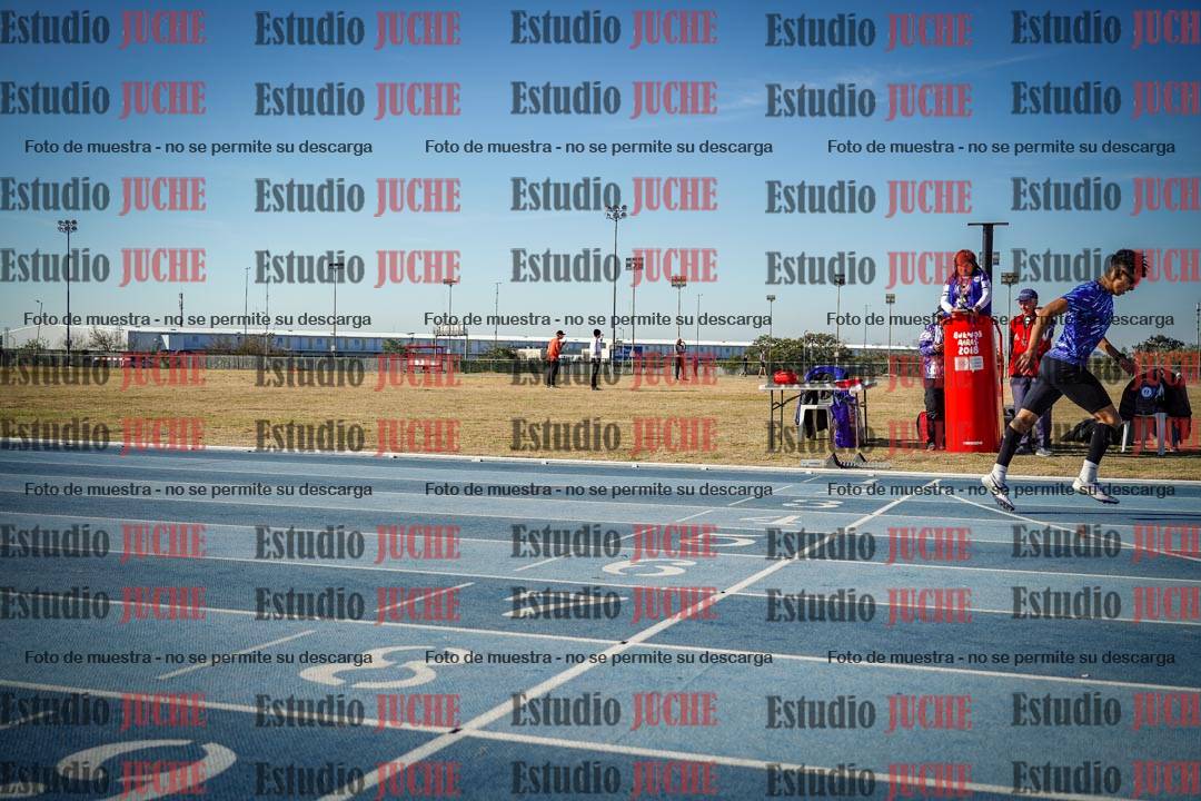 Fotos de los 400 m llanos de varones