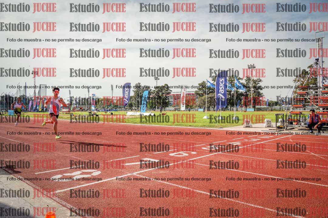 Fotos de los 400 m llanos de varones