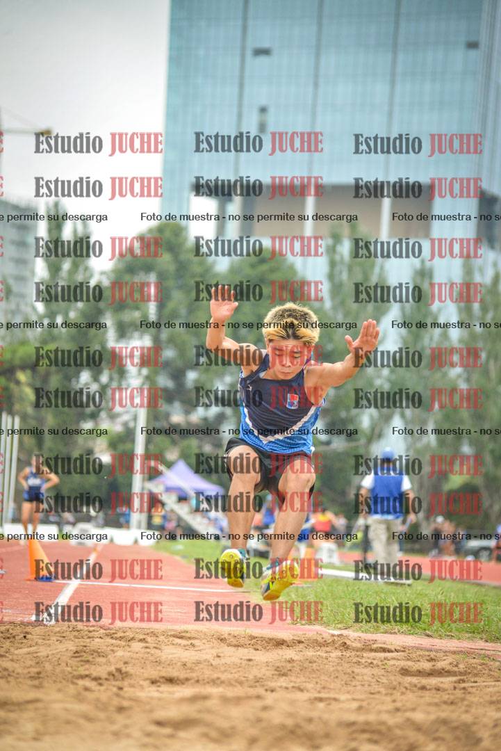 Fotos del salto triple - tabla de 8 y 10