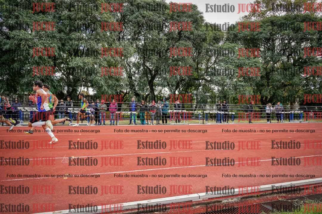 Fotos de los 100 m llanos de varones