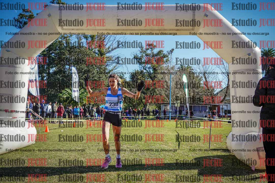 Fotos de la llegada del cross de 6000 m