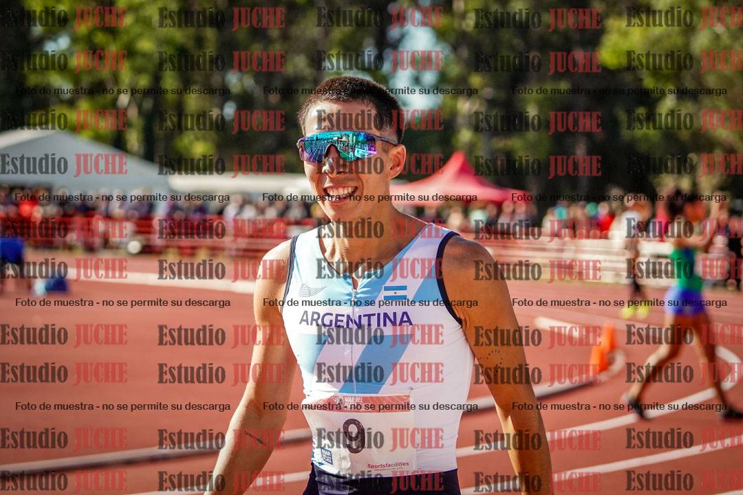 Fotos de algunos extras y podios del día 2