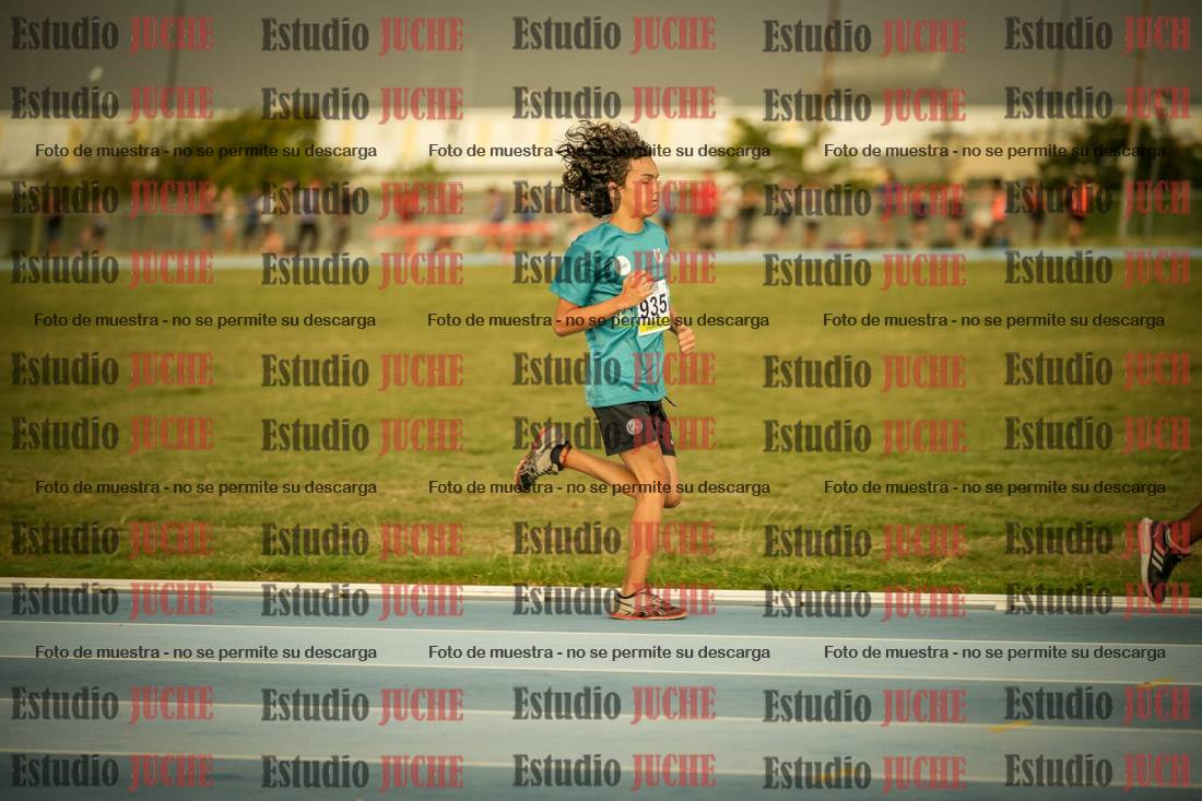 Fotos de los 1000 m llanos de varones