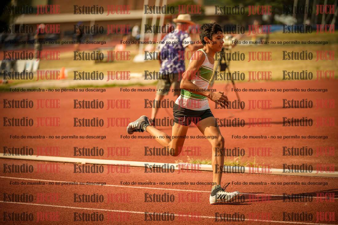 Fotos de los 400 m llanos de varones