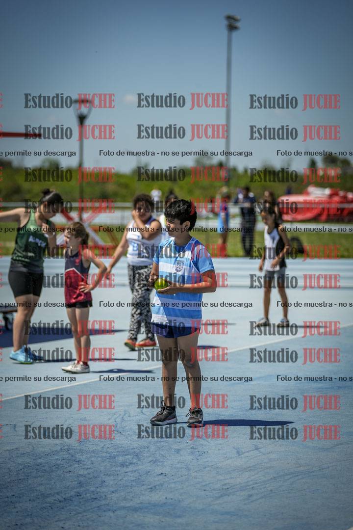 Fotos del lanzamiento de la pelotita de mujeres y varones