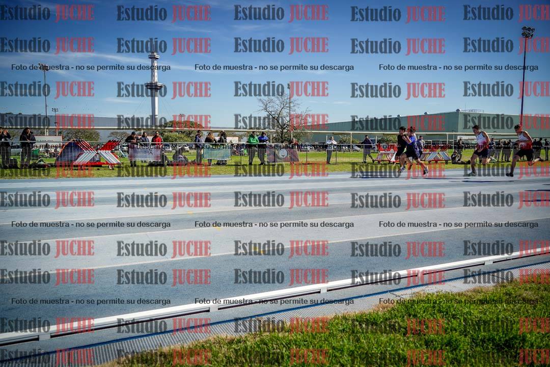 Fotos de los 100 m llanos de varones