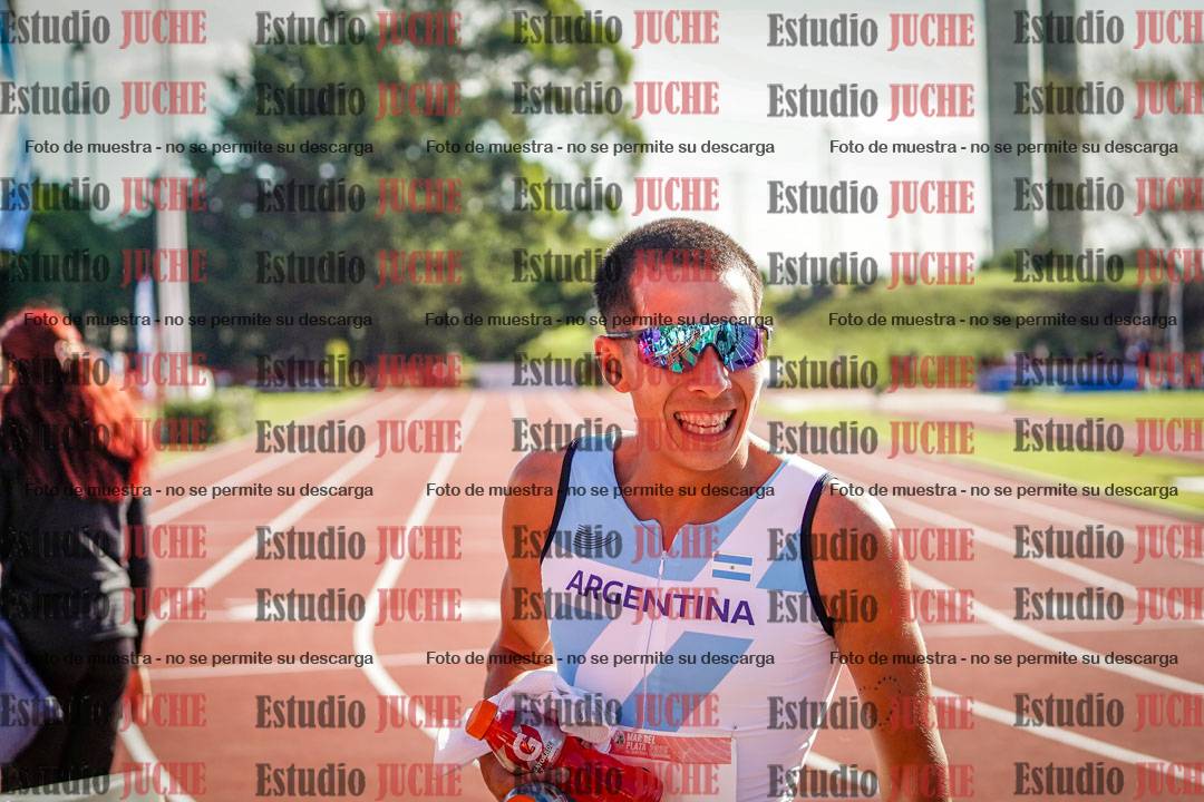 Fotos de algunos extras y podios del día 2