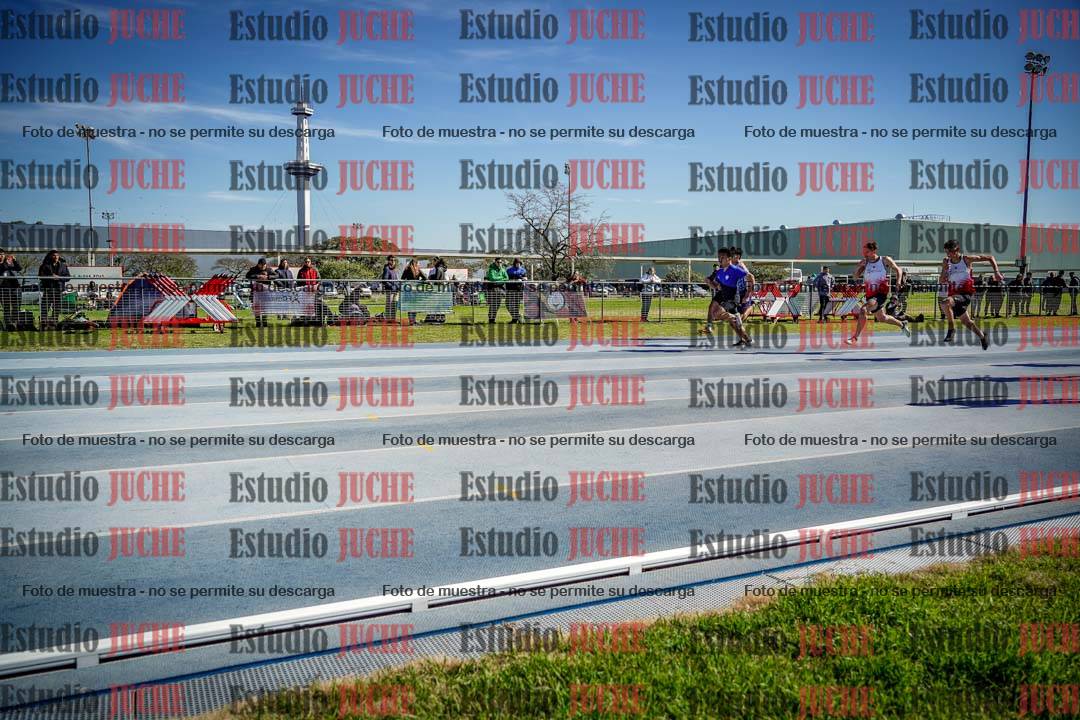 Fotos de los 100 m llanos de varones