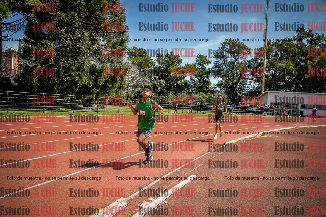 Fotos de los 2400 m llanos de varones