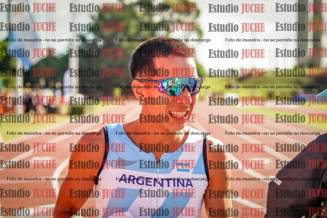 Fotos de algunos extras y podios del día 2