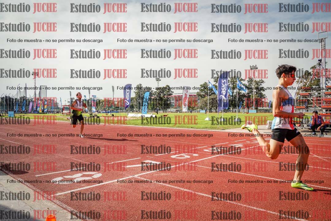 Fotos de los 400 m llanos de varones