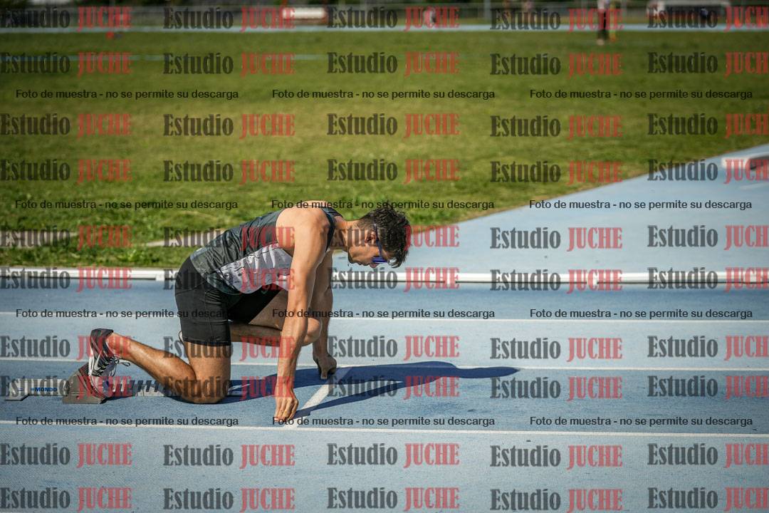 Fotos de los 400 m llanos de varones