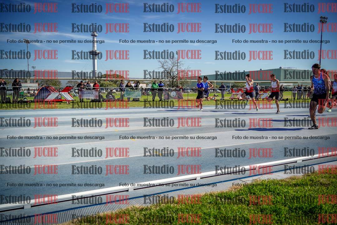 Fotos de los 100 m llanos de varones
