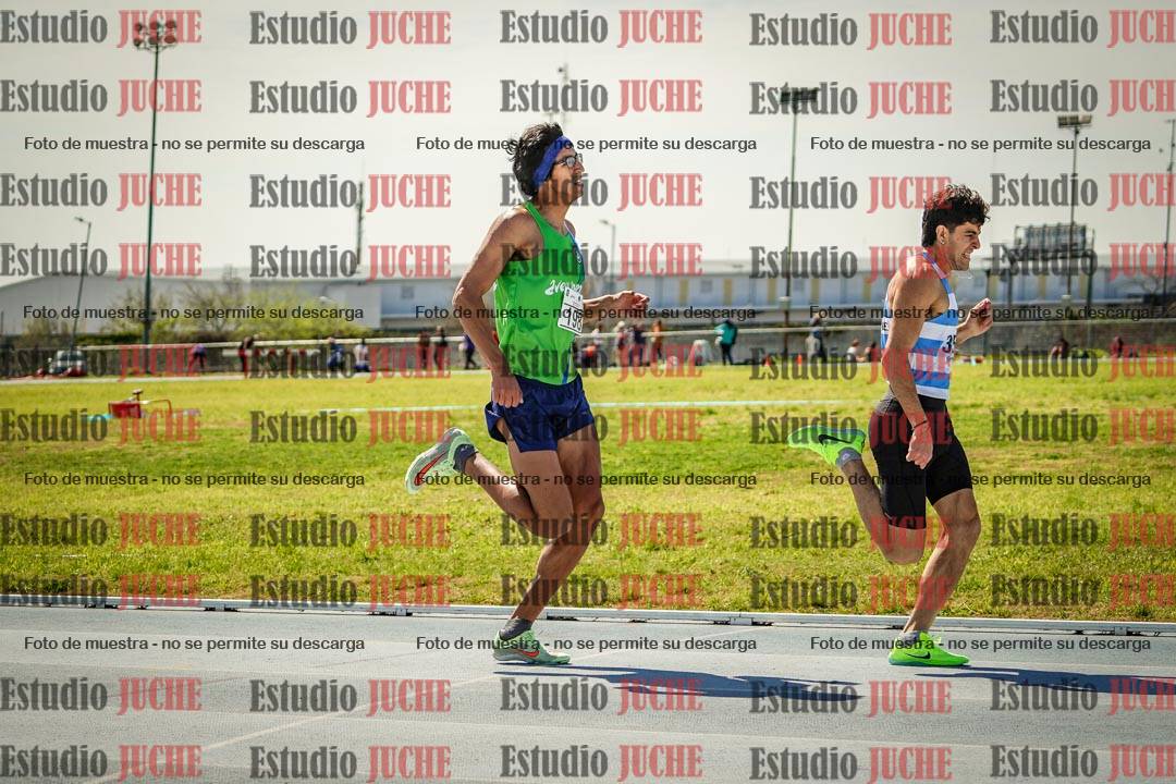 Fotos de los 800 m llanos de varones