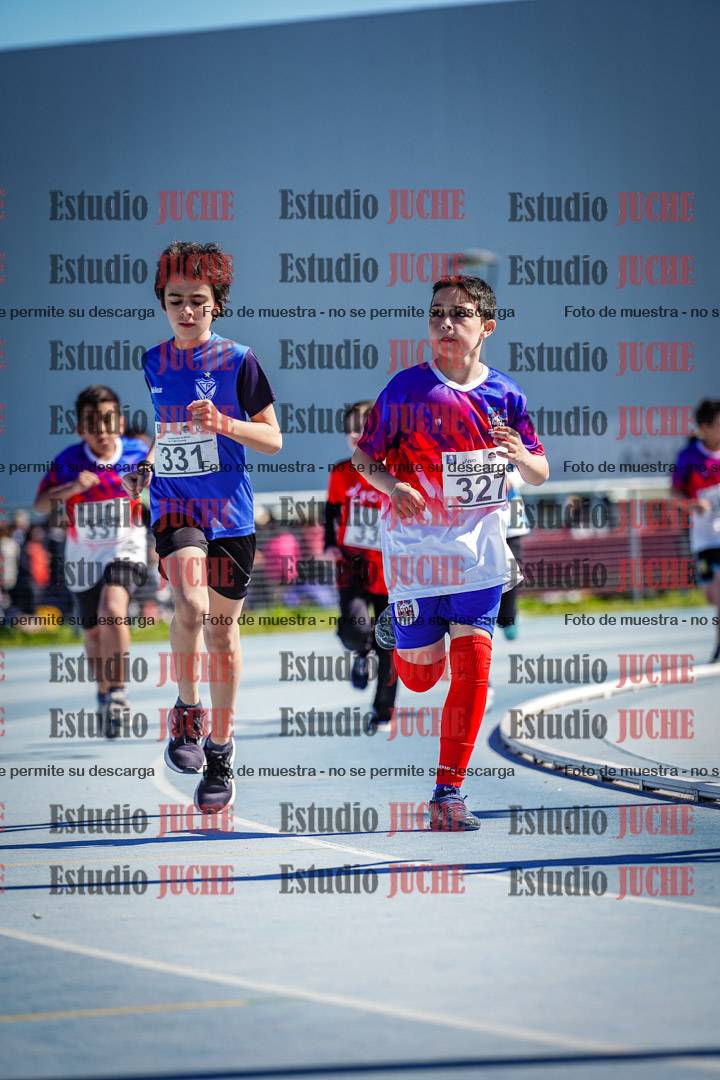 Fotos de los 1000 m llanos de varones