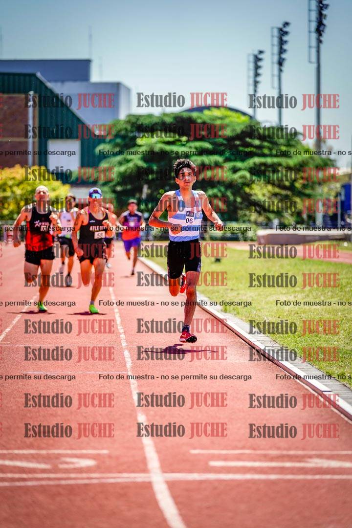 Fotos de los 800 m llanos de varones