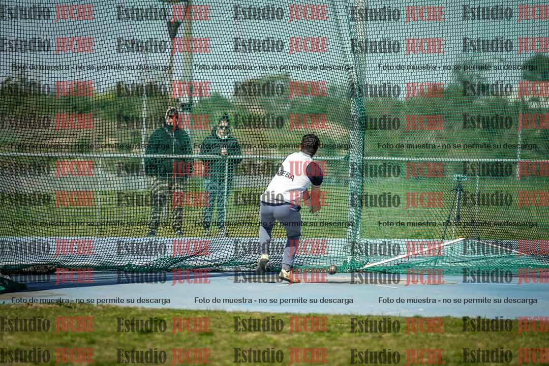 Fotos del lanzamiento de martillo de varones