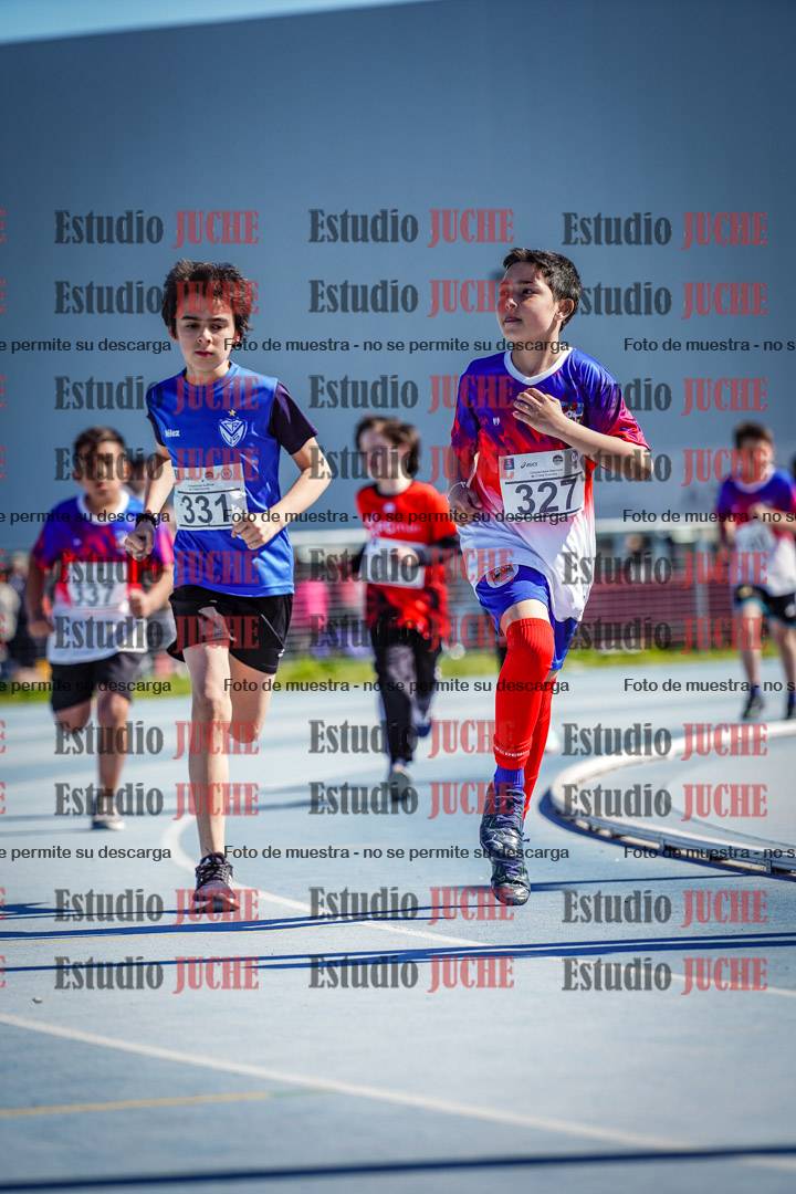Fotos de los 1000 m llanos de varones