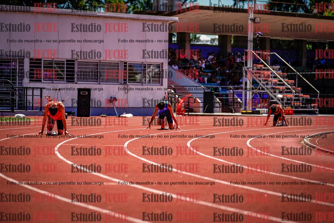 Fotos de los 400 m con vallas de varones