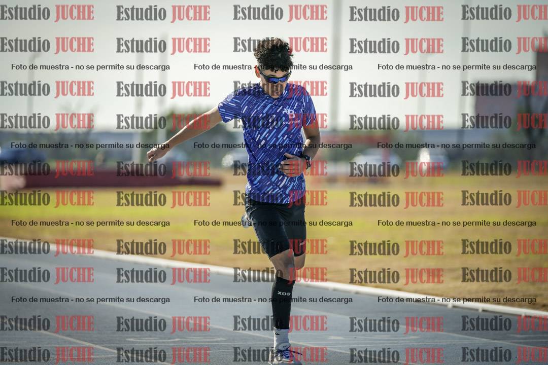 Fotos de los 400 m llanos de varones